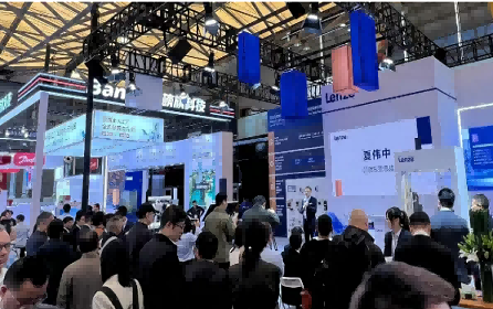 Lenze กำหนดอนาคตใหม่ของโลจิสติกส์ด้วยนวัตกรรมประสิทธิภาพและความเร็ว